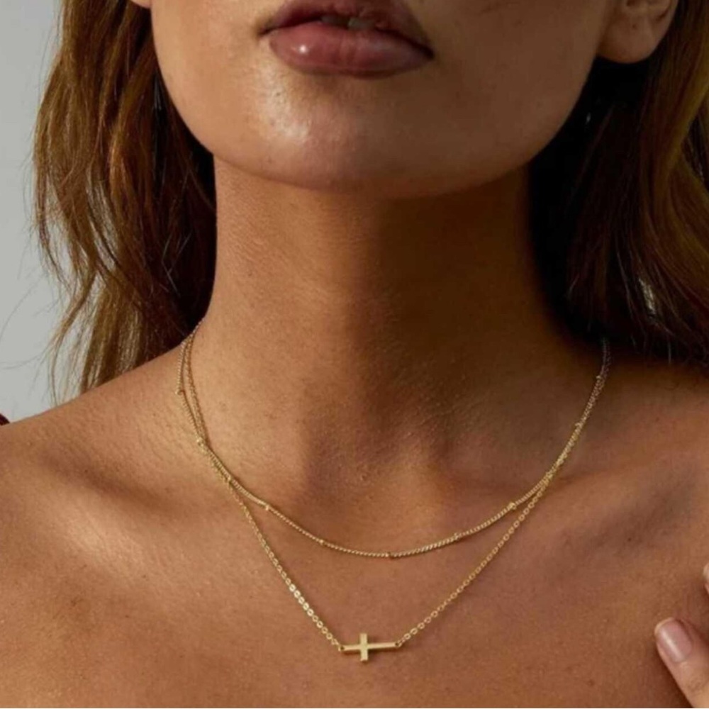 Elegant‎ Gold Cross Necklace NEW
